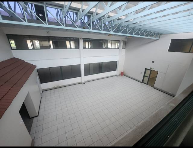 1,230M² OFFICE TO LET IN RANDJESPARK